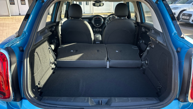 MINI Hatchback 1.5 Cooper Classic II 5dr Auto Petrol Hatchback